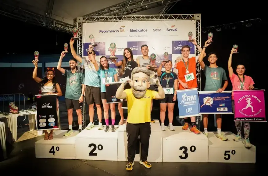 Alegrete celebra campeões na Corrida Natal Iluminado 2025