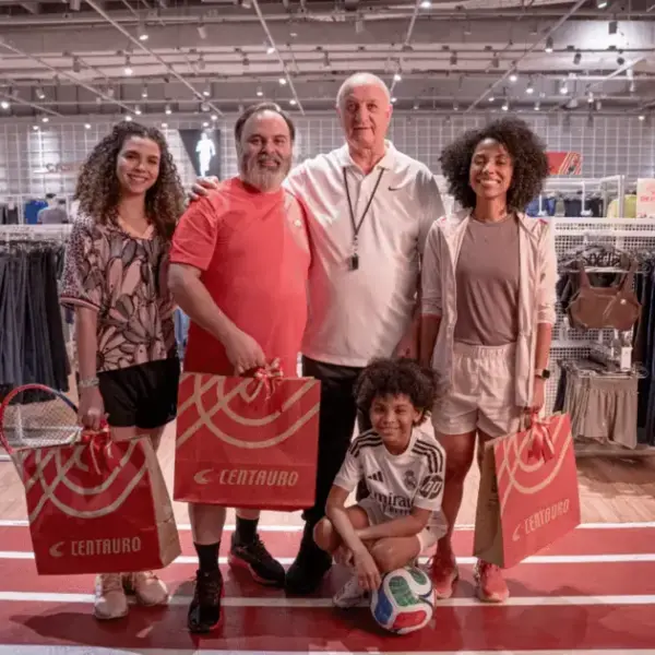 Centauro e Felipão: Conexão Emocional na Campanha de Natal 2025