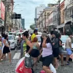 Centro de Manaus lota no último domingo antes do Natal