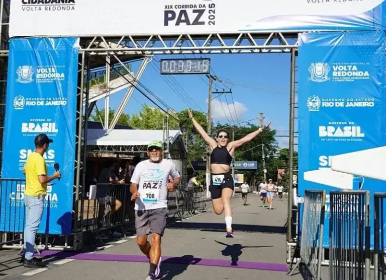 Corrida da Paz arrecada três toneladas de alimentos em Volta Redonda