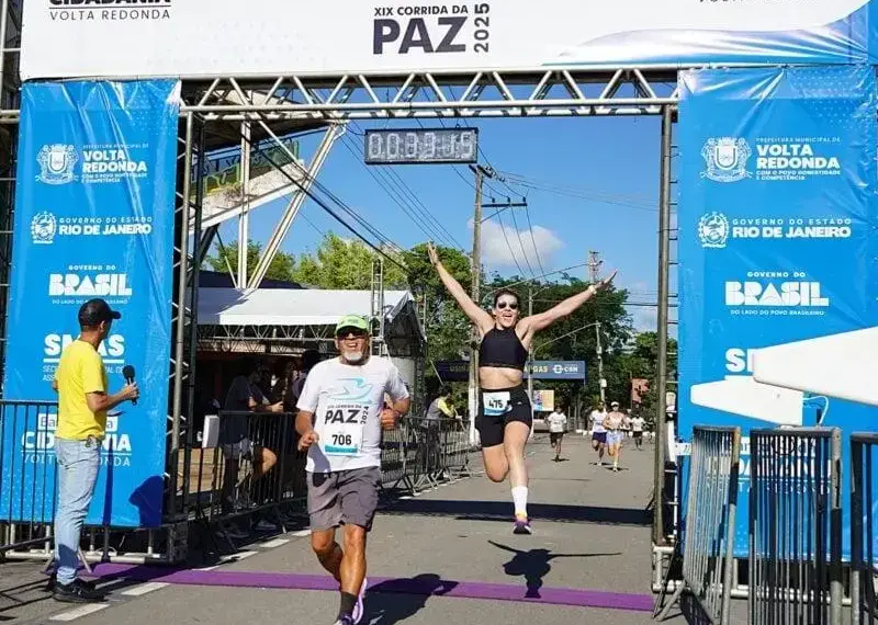 Corrida da Paz arrecada três toneladas de alimentos em Volta Redonda