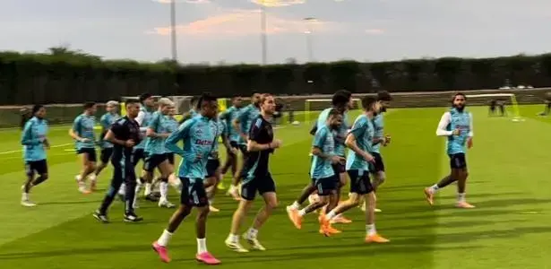 Filipe Luís transforma corrida em terapia no Qatar antes da final