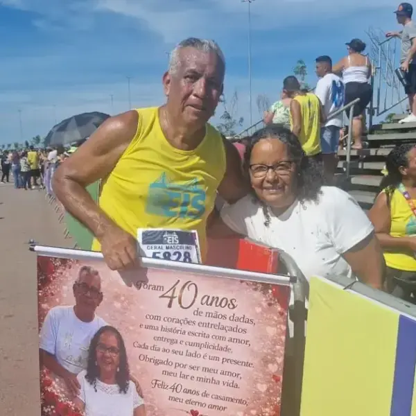 Atleta homenageia esposa e celebra 40 anos de casamento na Corrida de Reis