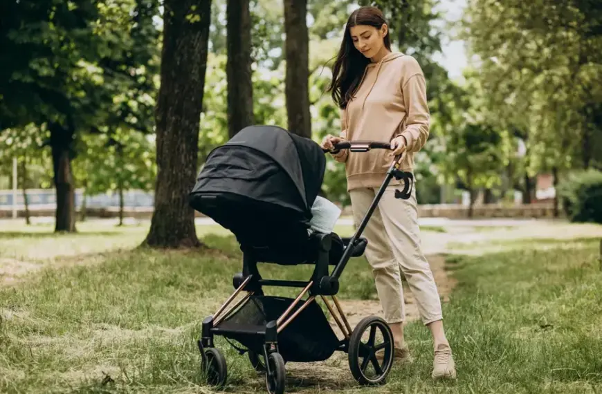 Correr com carrinho de bebê: riscos e benefícios revelados por estudo