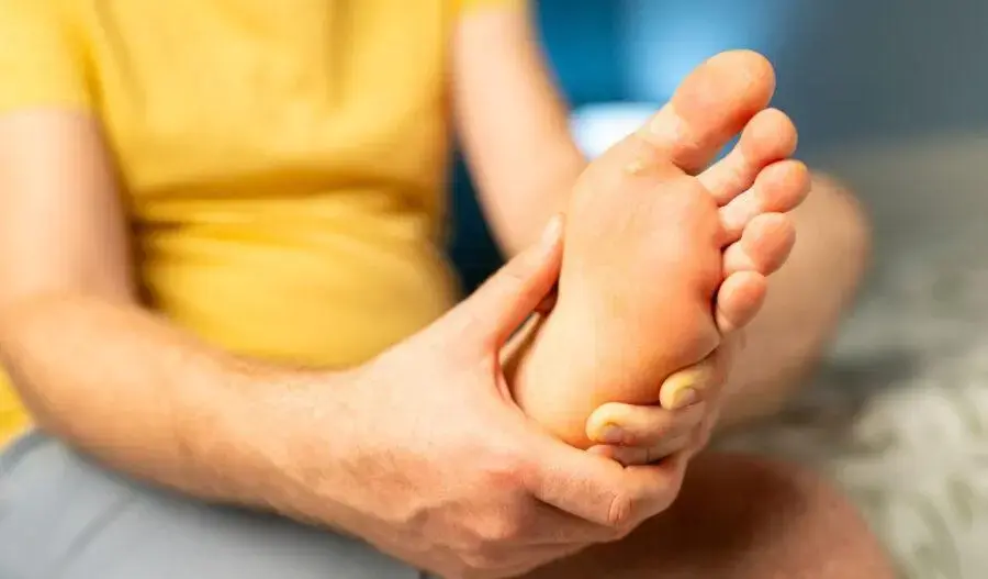 Dormência nos pés: sinais de alerta para a saúde dos corredores