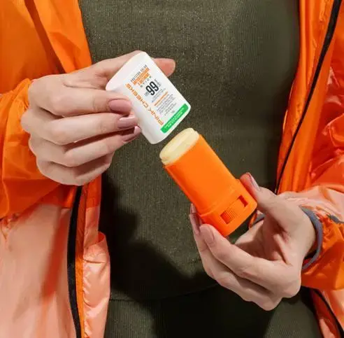 Pink Cheeks lança protetor solar facial ideal para atletas