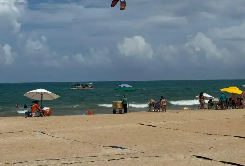 Turista morre durante corrida em praia da Grande Natal