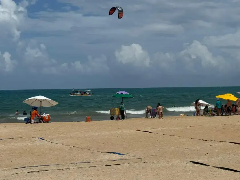 Turista morre durante corrida em praia da Grande Natal