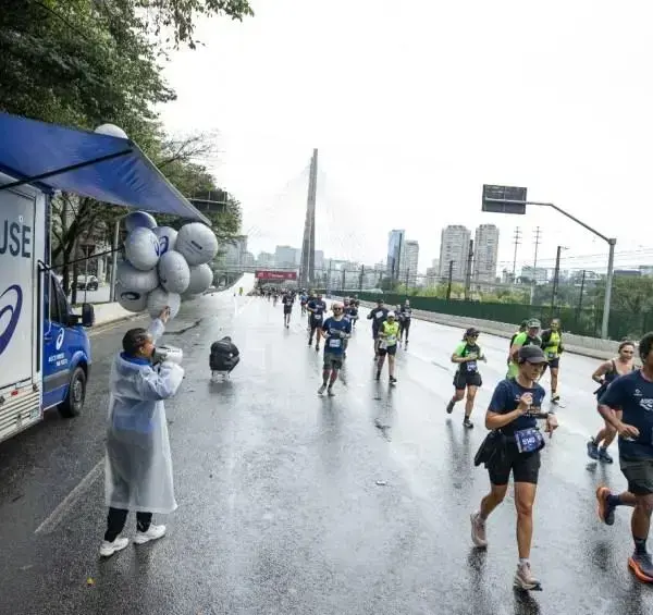 Asics Golden Run São Paulo 2026: chuva, pódio e desafios na prova