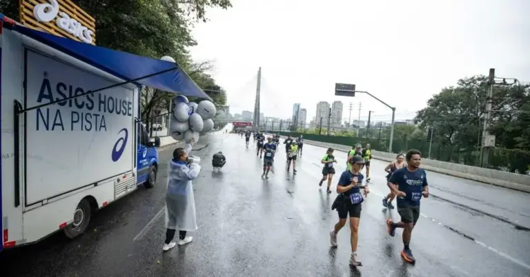 Asics Golden Run São Paulo 2026: chuva, pódio e desafios na prova