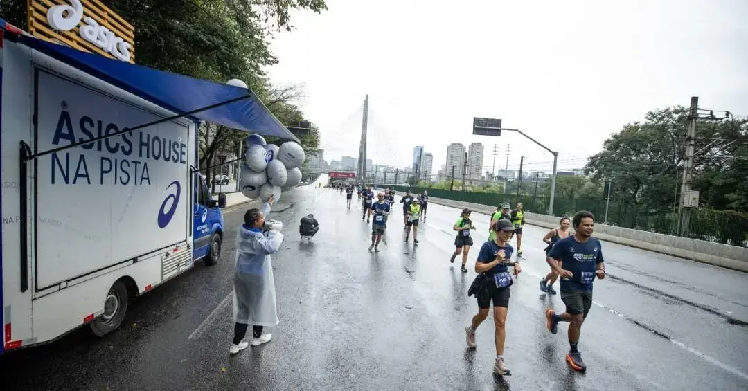 Asics Golden Run São Paulo 2026: chuva, pódio e desafios na prova