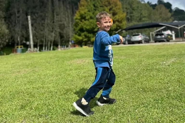 Menino com paralisia cerebral vai à Corrida Brasil Paralímpico