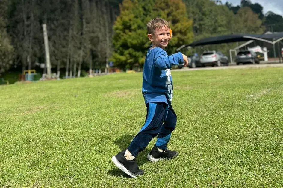 Menino com paralisia cerebral vai à Corrida Brasil Paralímpico