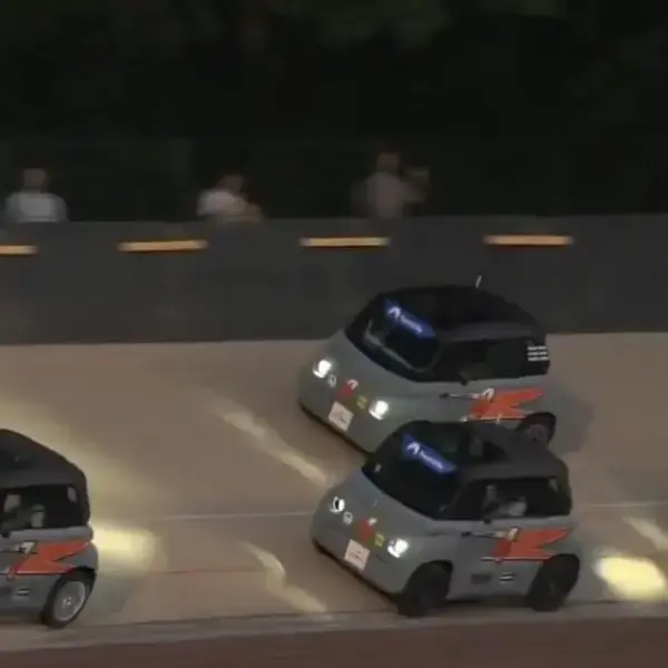 Influenciadores disputam corrida com mini carros elétricos e atraem 150&hellip;