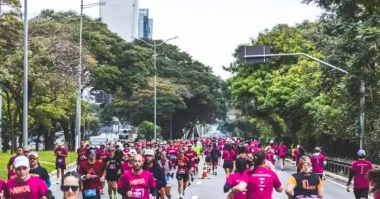 Como lidar com cãibras durante a corrida: experiência e dicas práticas