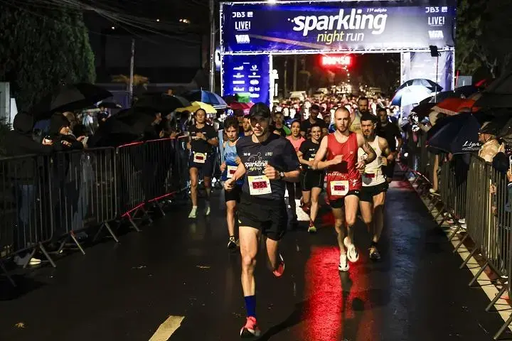 Sparkling Night Run 2026: corrida noturna une esporte, enoturismo e gastronomia