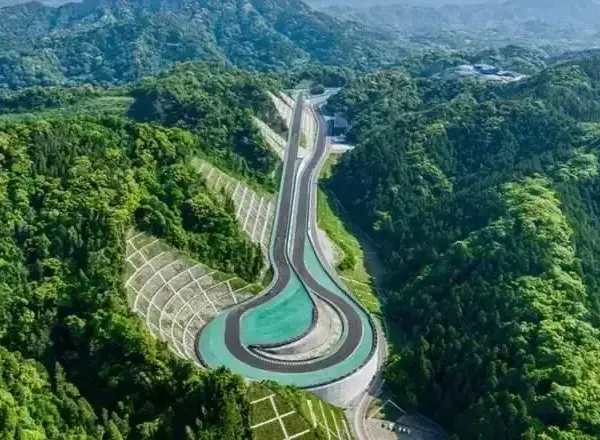 Magarigawa Club: resort automotivo no Japão com pista profissional de 3,5 km
