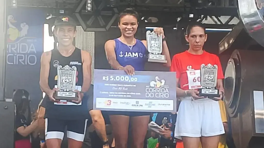 Franciane Moura vence 10 km da Corrida do Círio e leva Amazonas ao pódio