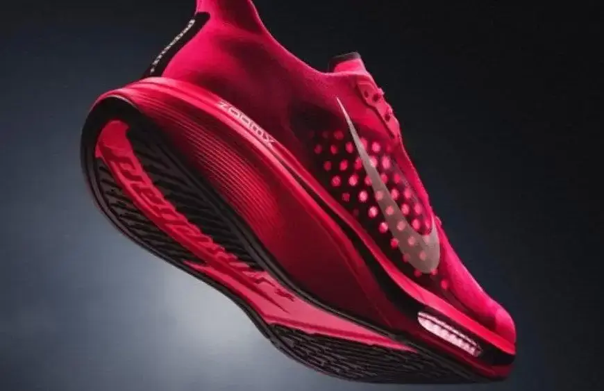 Nike lança Pegasus Plus 2: ZoomX e Air Zoom renovam…
